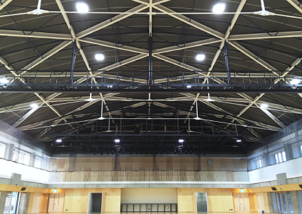 高千穂大学　新7・8号館体育館 内観